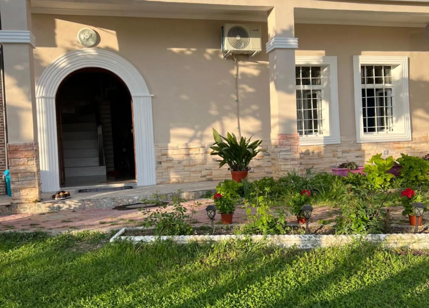 Garden Villa Guni location